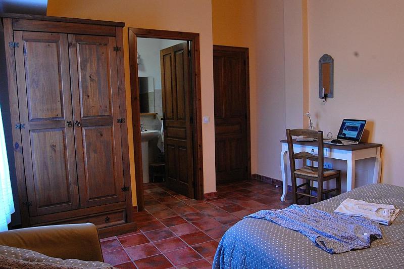 Double Room with Mountain View image 4