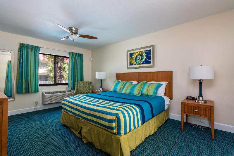 One-Bedroom Suite image 3