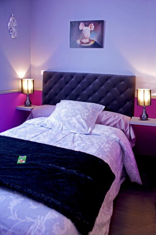 Lyon City Home's Bed & Breakfast - image 42