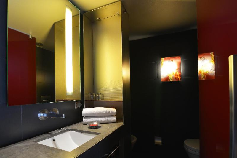 Executive Double or Twin Room image 2