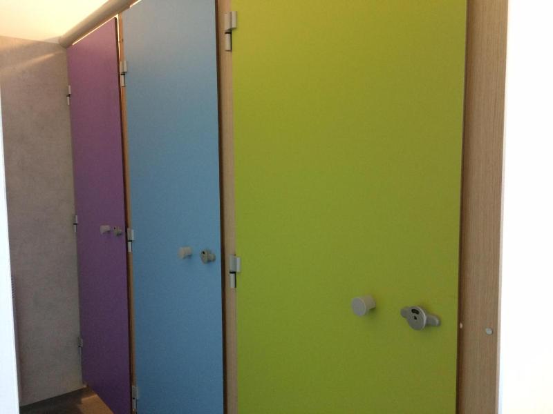 Bunk Bed in Mixed Dormitory Room image 2