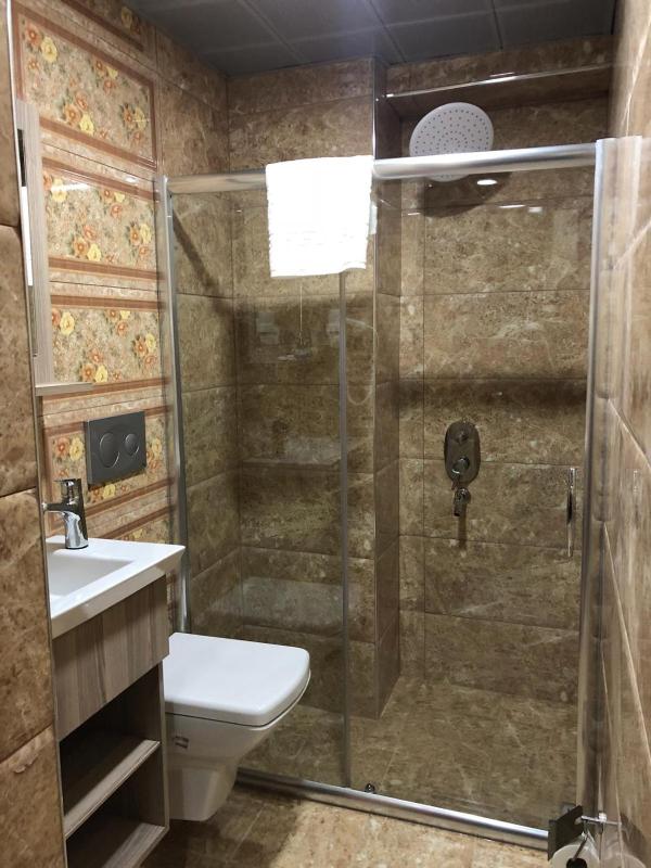 Standard Double or Twin Room image 3