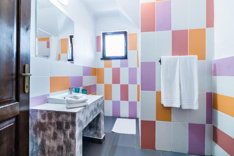 King Room with Mountain View image 3