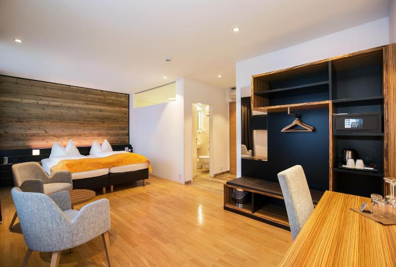 Double Room image 1