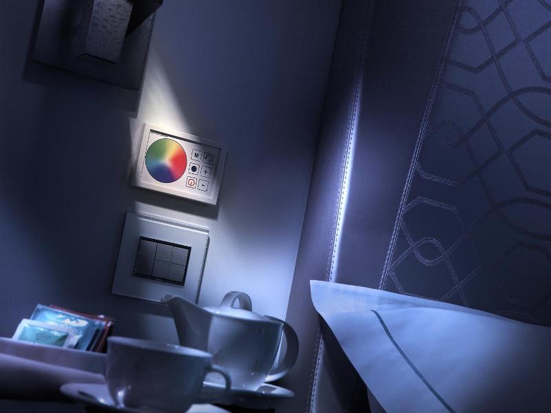 Executive Suite image 4