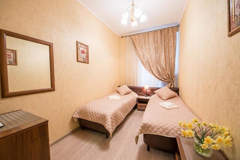 Standard Double or Twin Room image 3