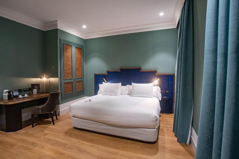 Double or Twin Room image 1