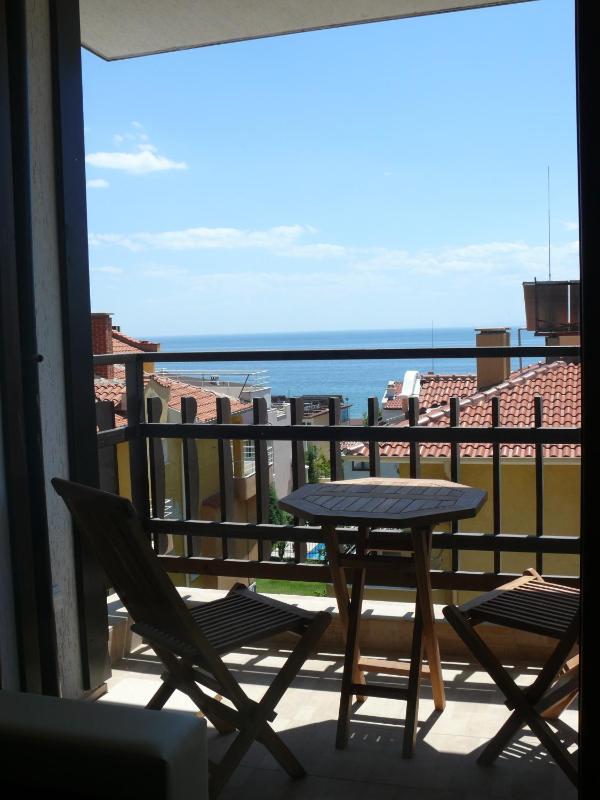 Complex Kentavar - Free Fast WiFi - image 13