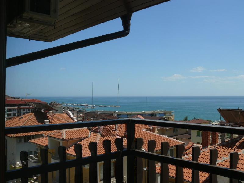 Complex Kentavar - Free Fast WiFi - image 11