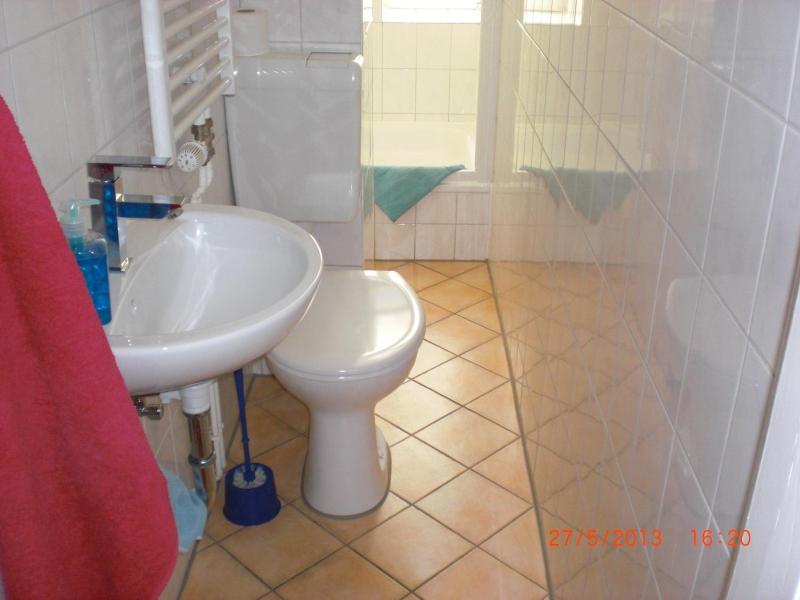 One-Bedroom Apartment - Cantianstr. 22 (3 people) image 3