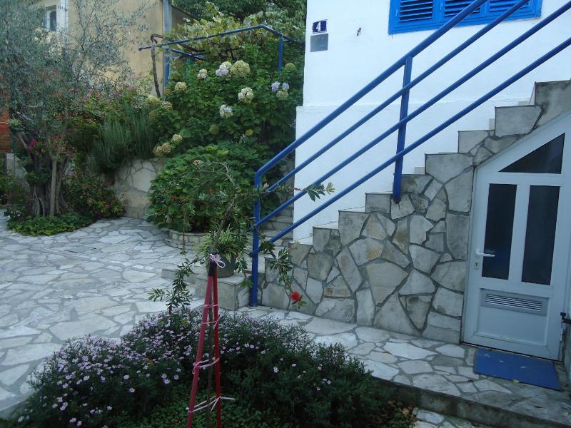 Two-Bedroom Apartment with Terrace image 4
