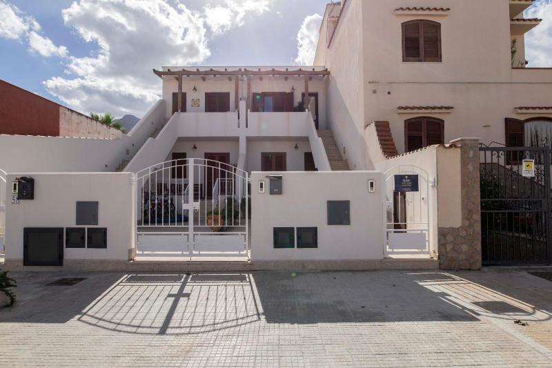 Elisir Suite Rooms by Marino Tourist - image 8