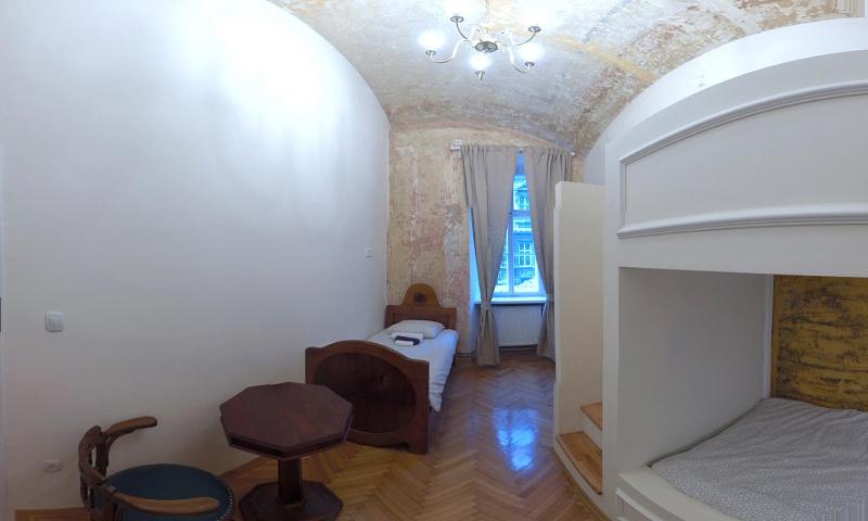 Triple Room image 3