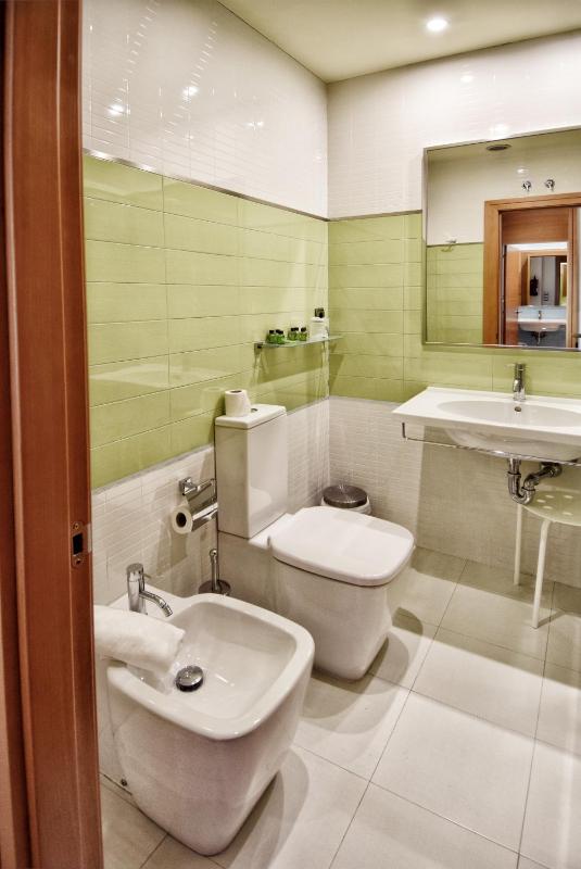 Superior Apartment for 5-8 people image 3