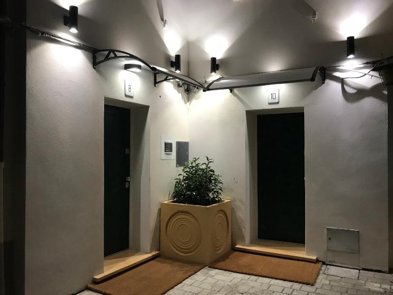 Twin Room with Private Bathroom image 1