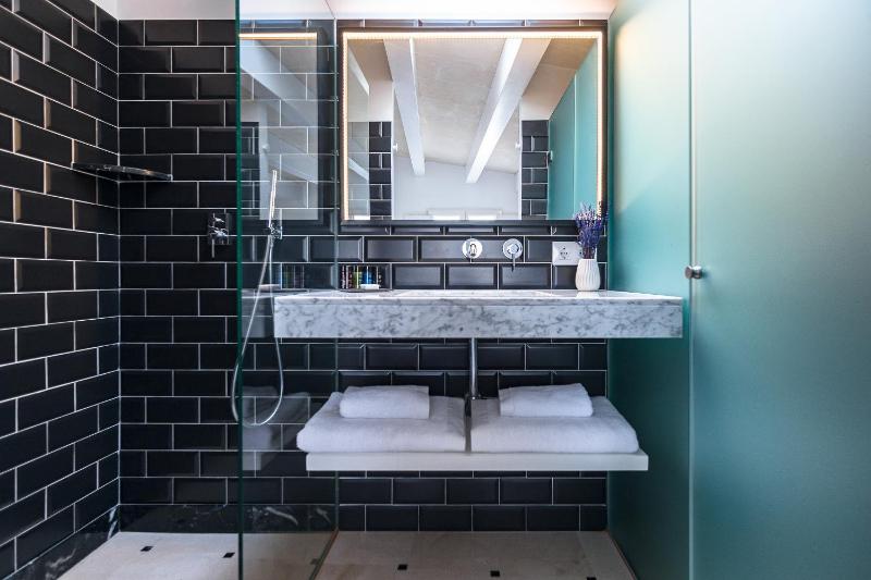 Suite with Terrace image 4