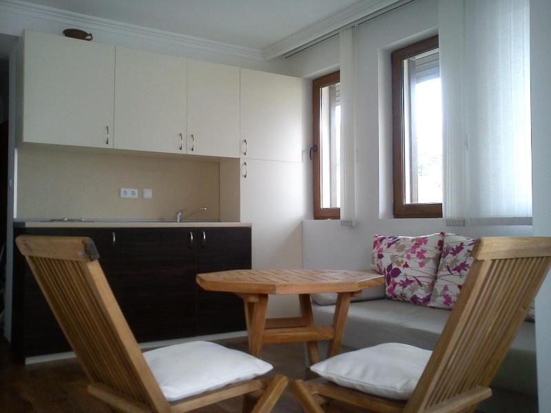 Complex Kentavar - Free Fast WiFi - image 6