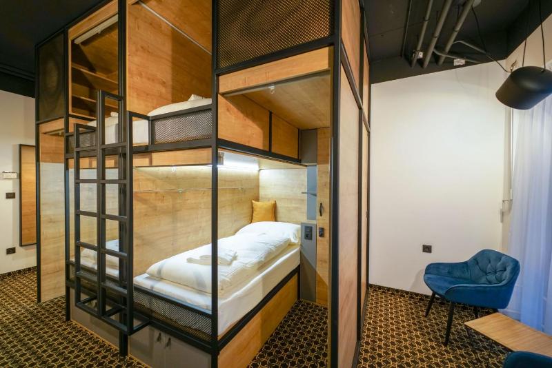 CHORS like a hotel - Capsule & NFT Boutique Hostel Bratislava - City Center - image 2
