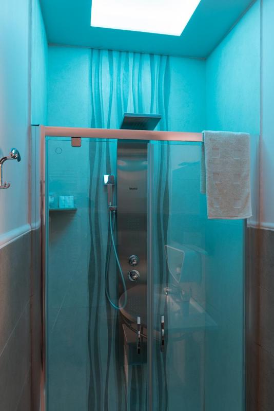 Comfort Room image 2