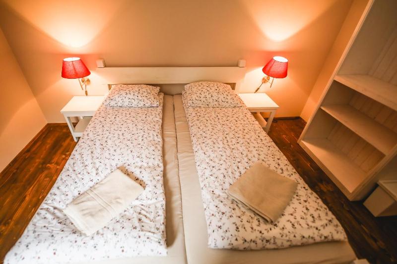 Small Double Room image 3