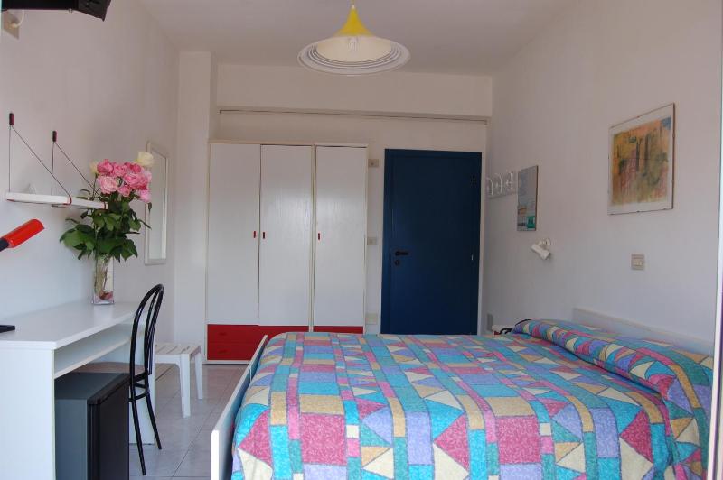 Double or Twin Room with Balcony image 3