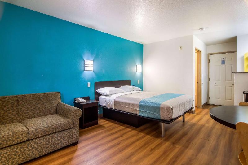 Motel 6 Portland OR  Mall 205 - image 19