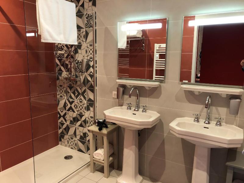 Executive Suite image 1