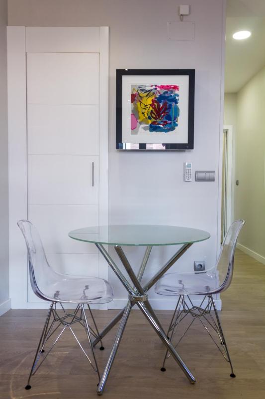 Standard Studio - B image 4