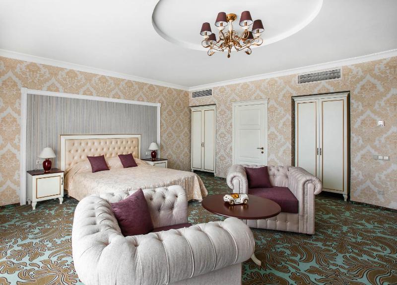 Suite with Terrace image 3