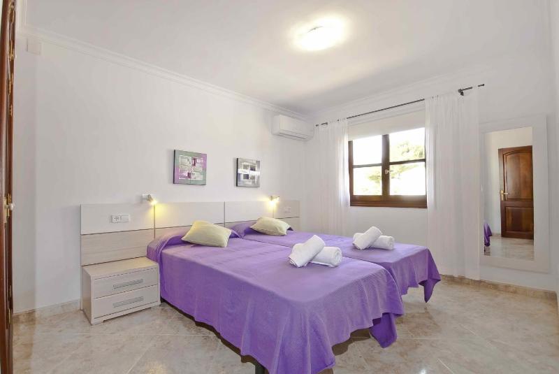 Llac Blau - Mediterranean Styled with Pool - image 35