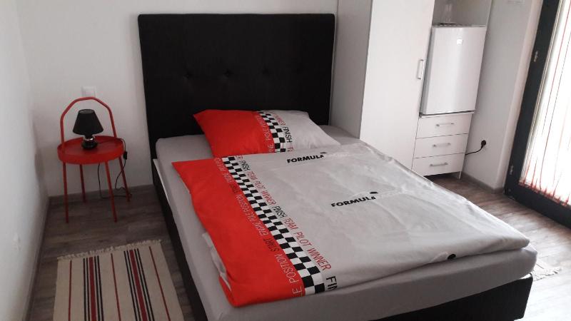 Double Room with Patio image 4