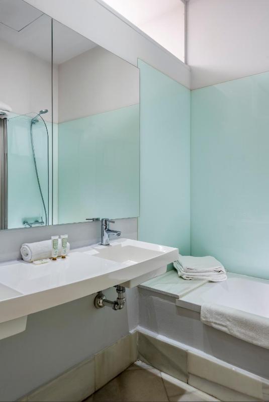 Superior Apartment image 4