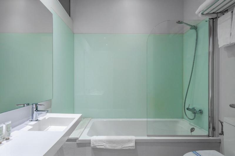 Superior Apartment image 3