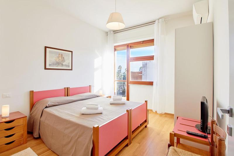 Apartment image 3