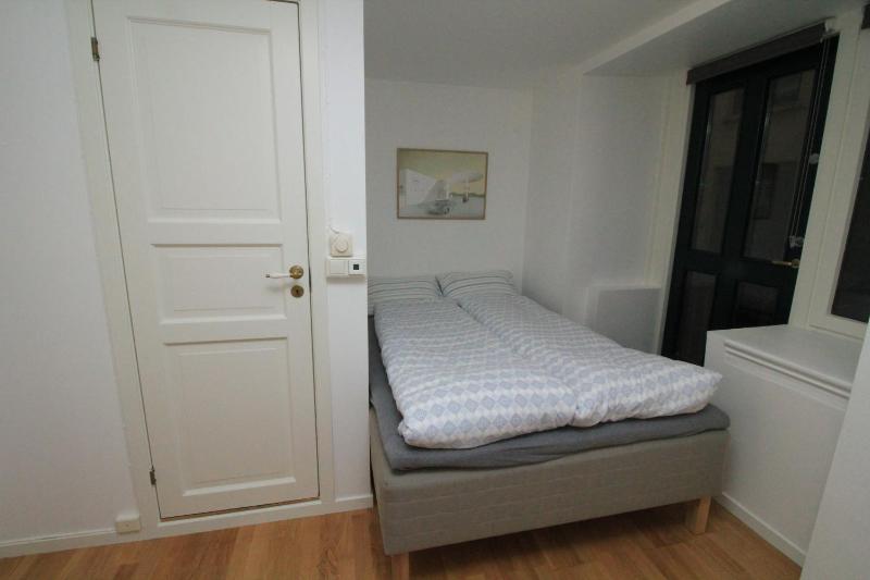 Nordic Host - City Center 2 Bed / 2 Bath - Skippergata - 3 minutes from station - image 15