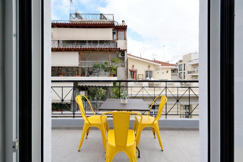 Studio Apartment image 2