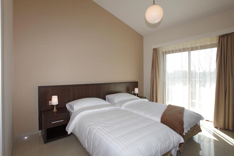 Double or Twin Room with Balcony image 3