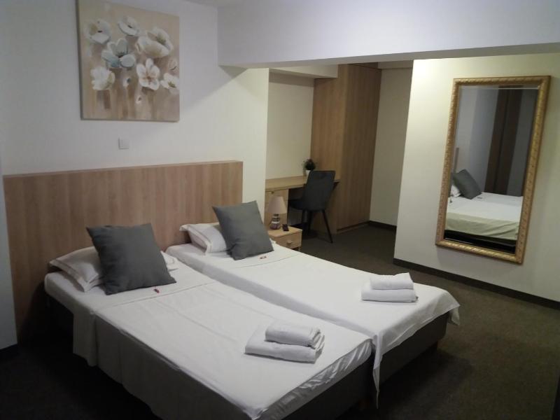 Apartment - Split Level image 3