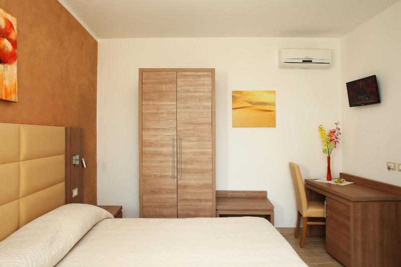 Coralia Bed & Breakfast - image 11