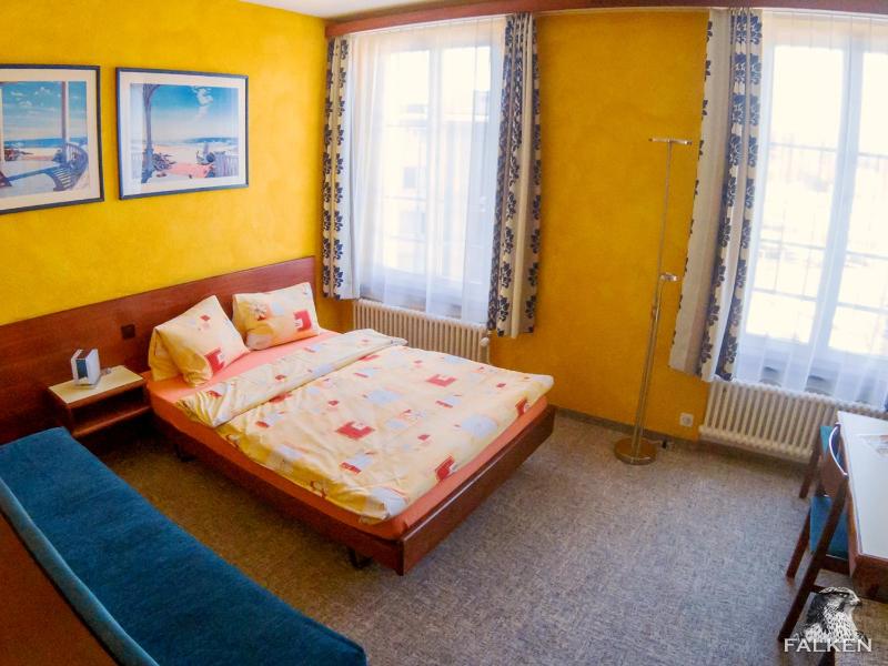 Single Room image 3