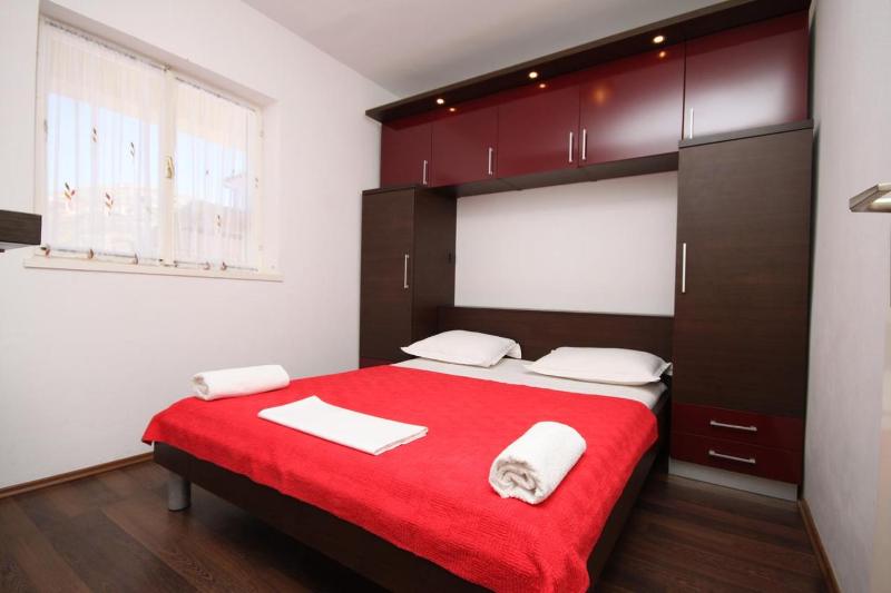 Two-Bedroom Apartment with Terrace and Sea View image 4