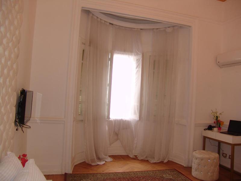 Deluxe Double Room image 2