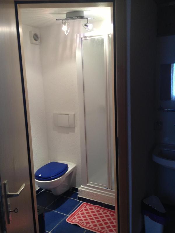 Single Room image 2