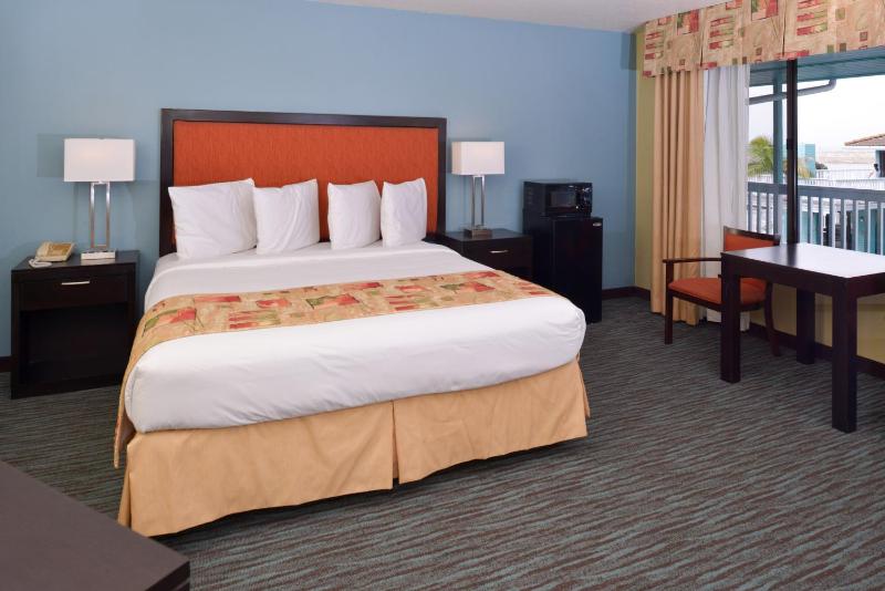 King Room with Ocean View image 4