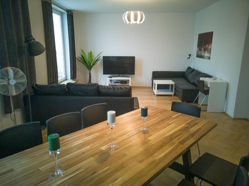 Three-Bedroom Apartment with Terrace and Air Condition image 2