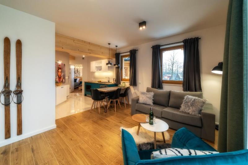 One-Bedroom Apartment with Balcony image 4