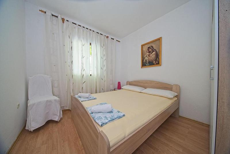 Two-Bedroom Apartment with Terrace and Sea View image 2