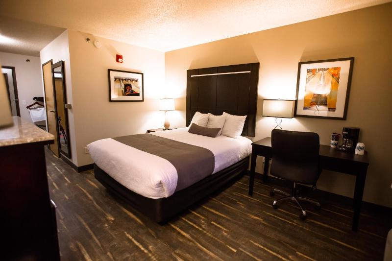 Single Queen Room - ADA Accessible image 2