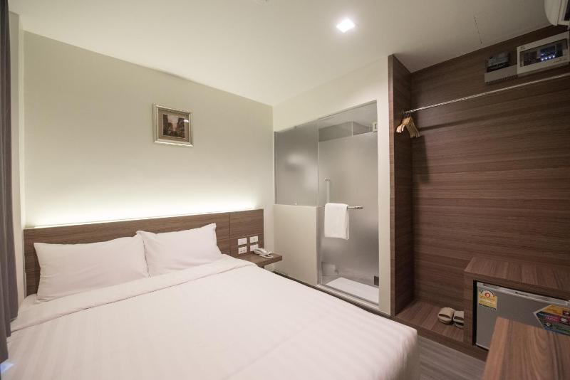 Superior Queen Room (Corner)  image 4