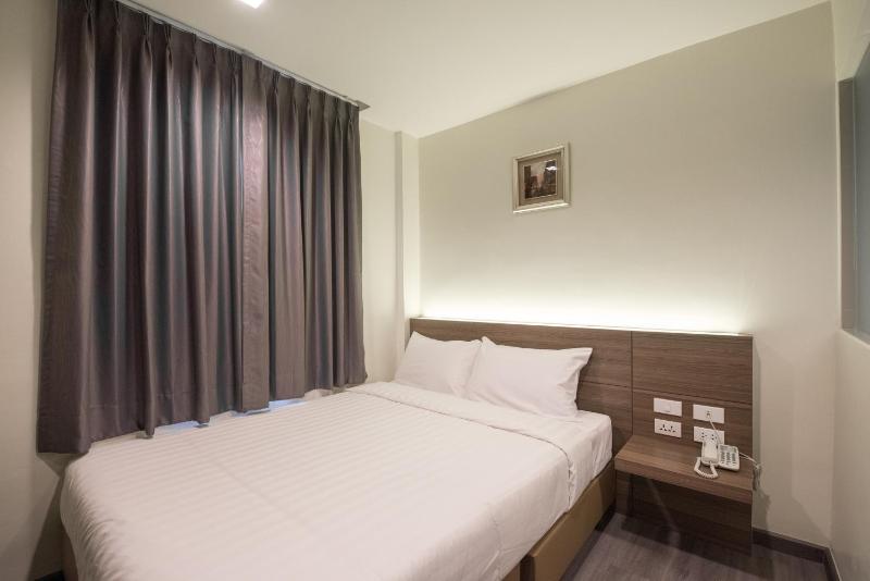 Superior Queen Room (Corner)  image 3